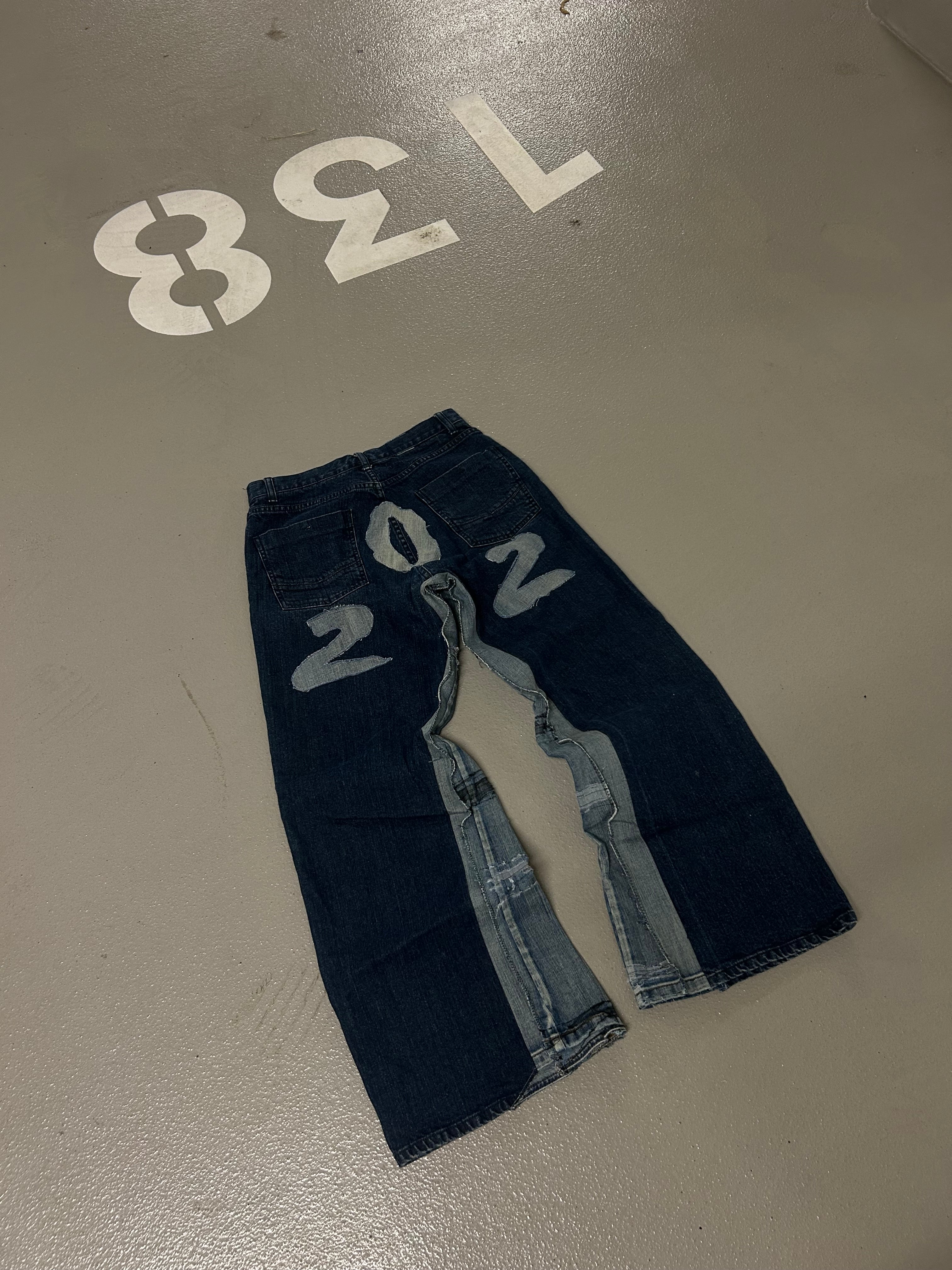 202 SFY REPRESENT JEANS 🪡