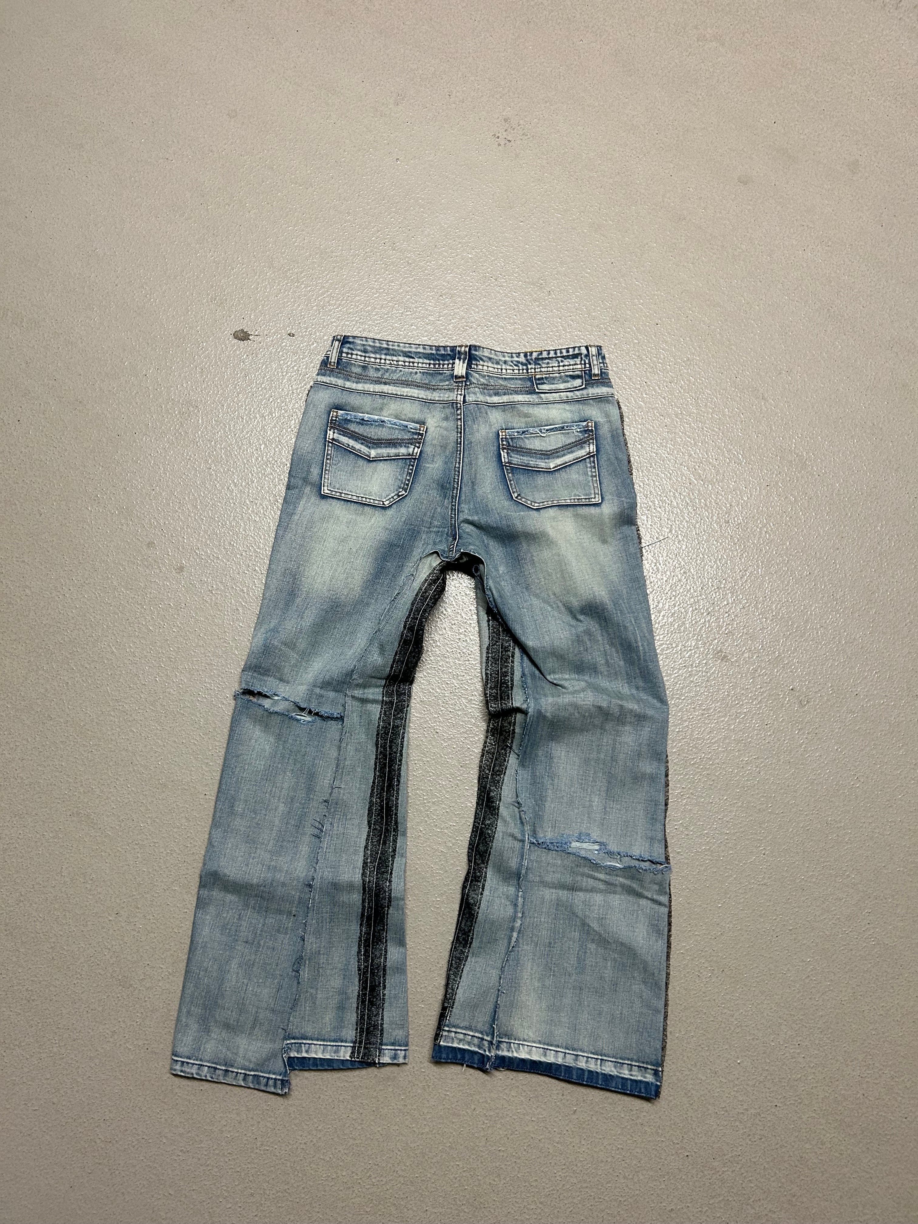 GHOST FADE SFY JEANS 🪡🤍